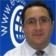 Licenciado en Educación en Matemáticas y Computación de la Universidad de Santiago de Chile